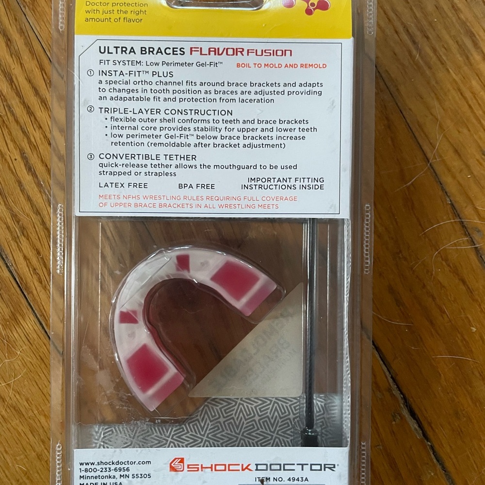 Shock Doctor Ultra Braces Mouthguard - Red - Picture 2 of 2